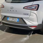La Hyndai sta commercializzando la prima auto a idrogeno