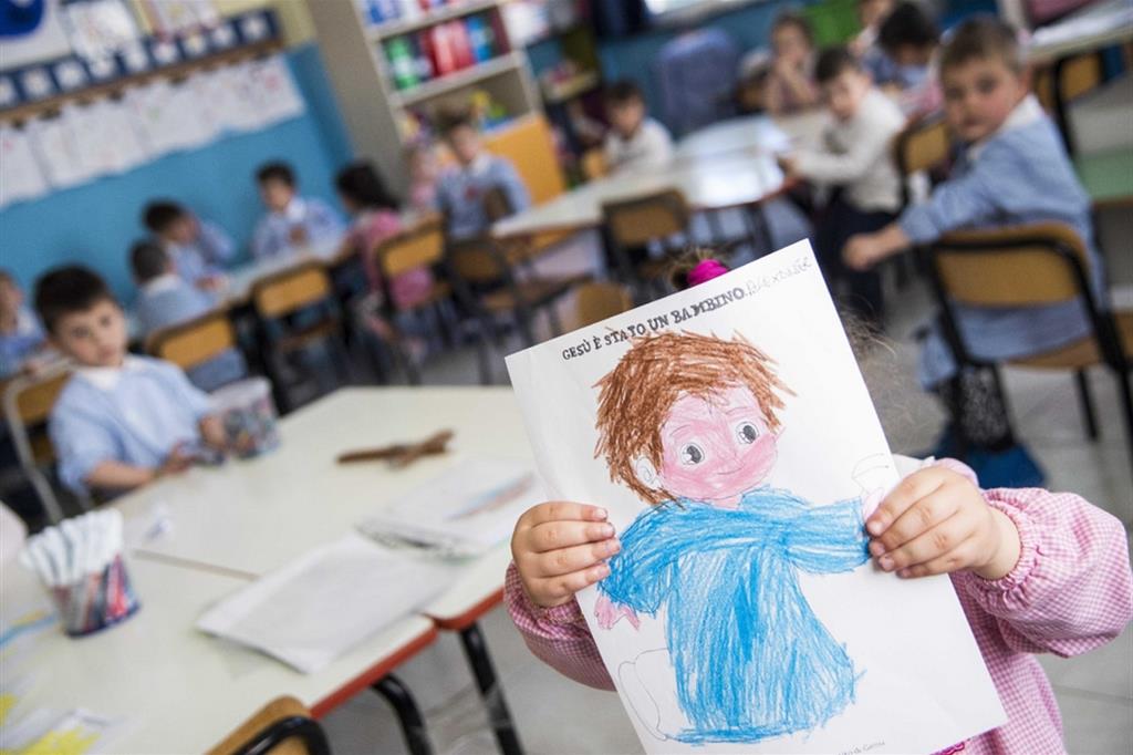 «Studenti, scegliete l'insegnamento della Religione cattolica, scuola di dialogo»