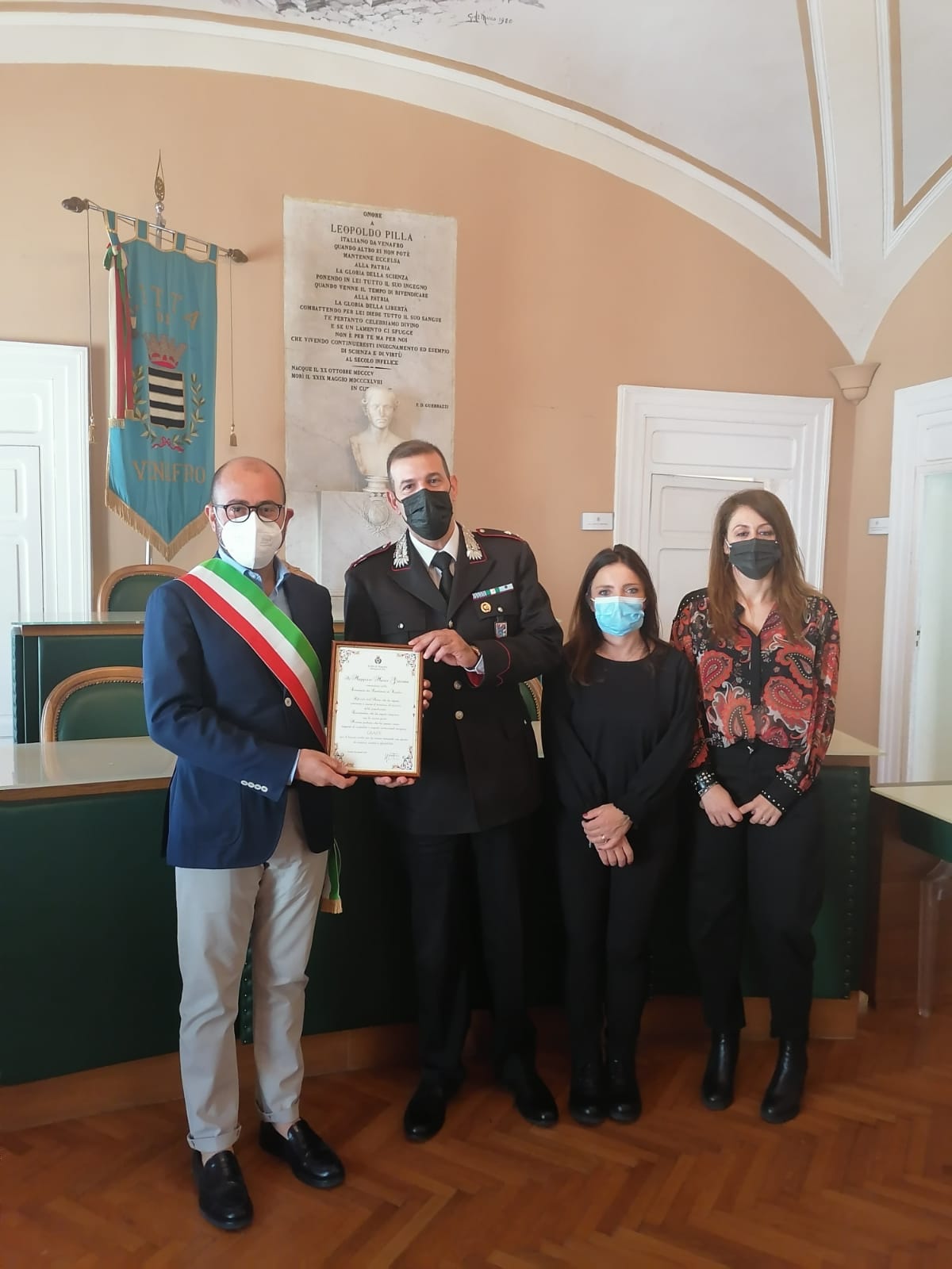 Da sinistra il Sindaco Ricci, il Maggiore Giacona, la dott.ssa Antonella Cernera e l'Assessore Marina Perna