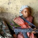 Dimenticate tra i dimenticati: le bambine soldato.