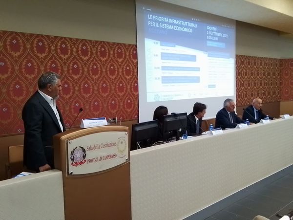 Deficit infrastrutturale del sistema trasportistico, sviluppo e ripartenza. Se ne è parlato alla Camera di Commercio