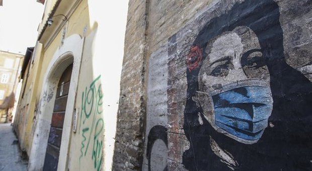 E ora togliamo le mascherine, scopriamoci il volto senza dimenticare la lezione