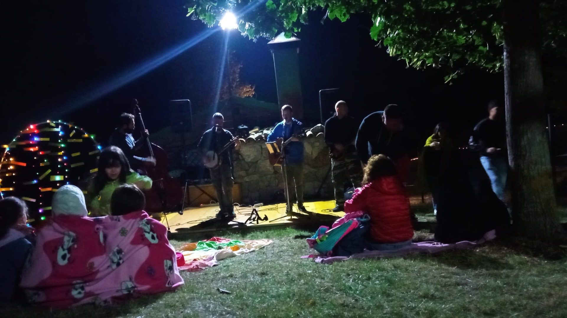 Notte di stelle, di poeti e di cantori