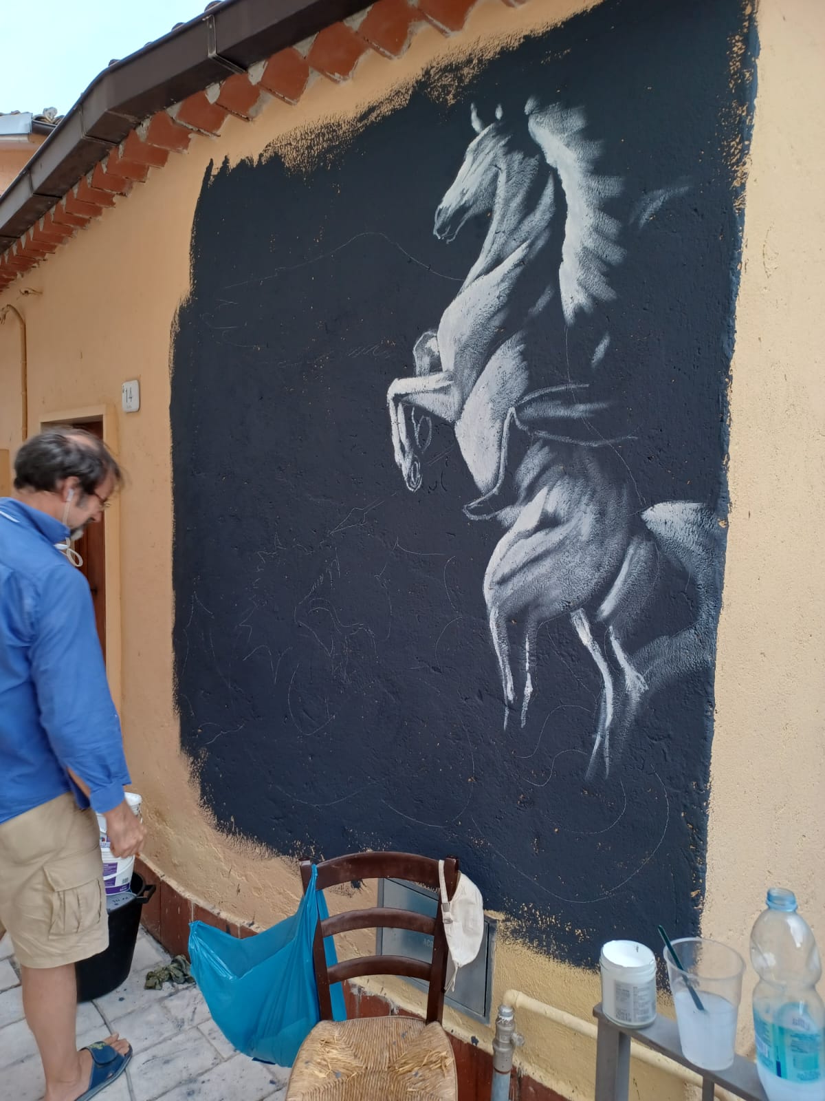 Leone Peretti, Perseo e Andromenda (Lo scatto ha preceduto la conclusione del murale)