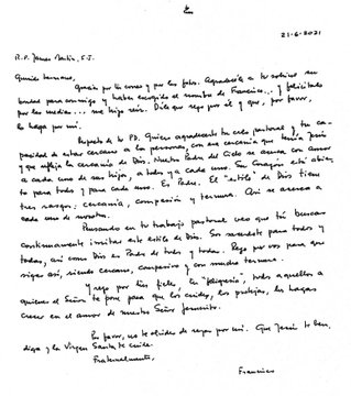 La lettera di Papa Francesco al prete gesuita che difende i diritti Lgbtq: «Dio è padre di tutti»