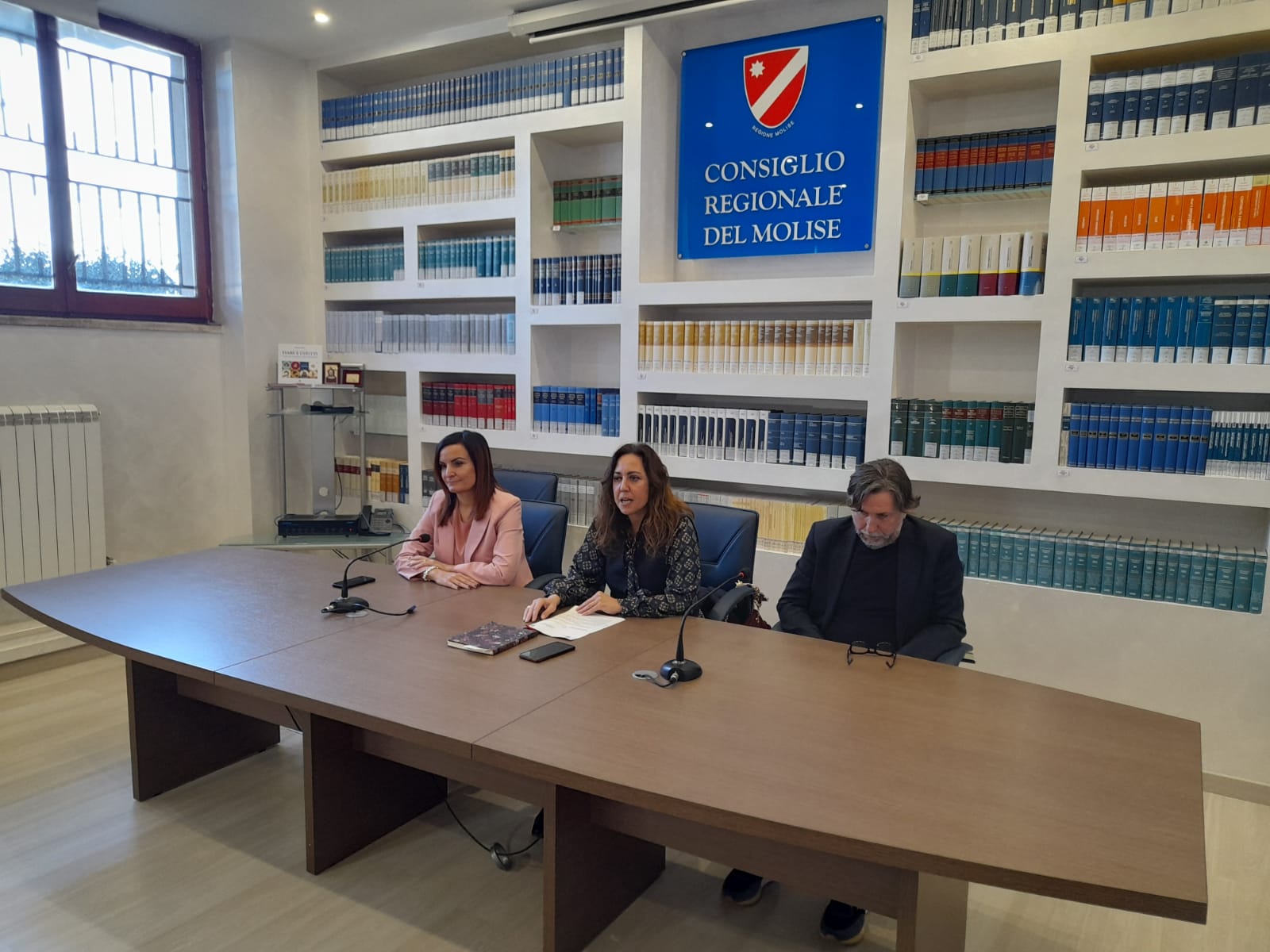 Piano Sociale: la Regione cancella senza alcuna motivazione gli ambiti e premia chi ha redatto il piano