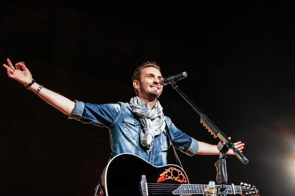 Il leader e cantante dei The Sun Francesco Lorenzo