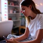 Genitori analfabeti digitali: «Abbiamo le stesse paure dei nostri figli»