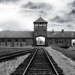 Giorno della Memoria. Pallante: “l’Olocausto è una pagina del libro dell’Umanità da cui non dovremo mai togliere il segnalibro della memoria”