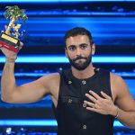 Proviamo a ripensare alle serate di Sanremo