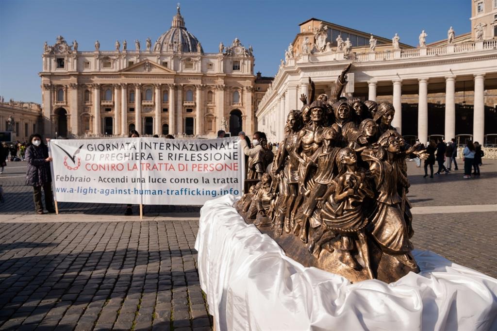 La statua dedicata a santa Bakhita, simbolo della giornata di preghiera e riflessione contro la tratta delle persone - Margherita Mirabella