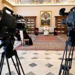 Giornata comunicazioni sociali. Il Papa: il più grande bisogno è essere ascoltati