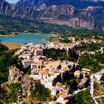 Castel San Vincenzo: Boom di presenze turistiche sul lago ed in paese.