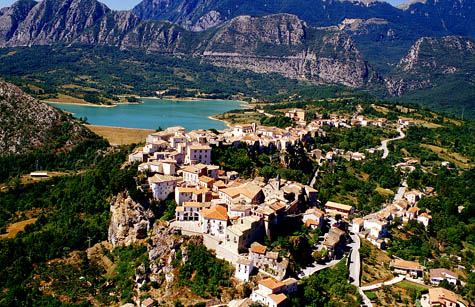 Castel San Vincenzo. Riapre il Centro Visite della Fauna Appenninica “Oscar Caporaso”.