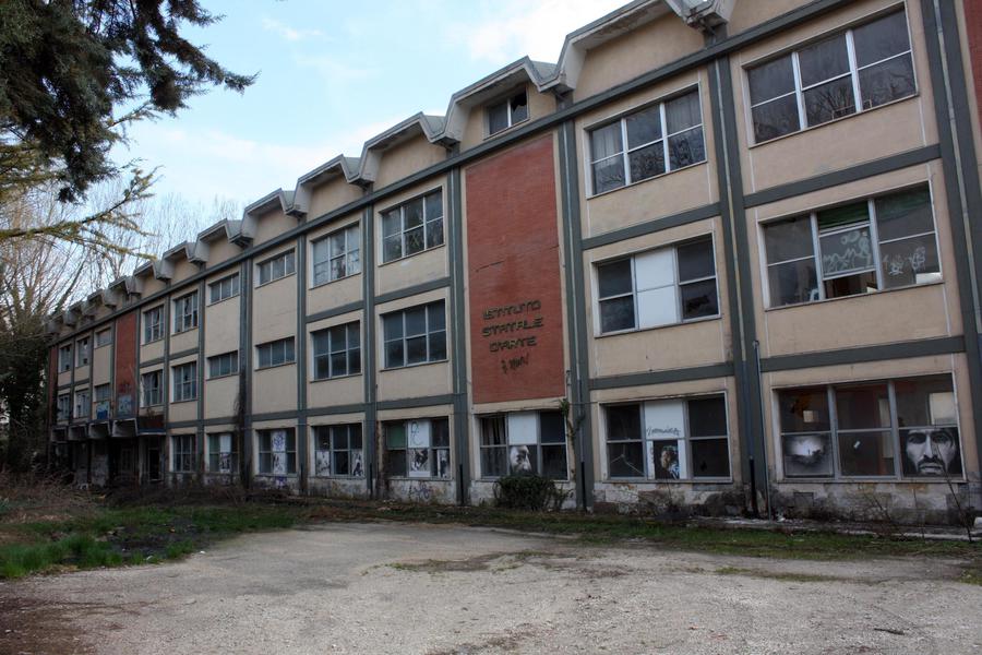 Italia, il Paese che chiude le scuole invece di aprire speranze