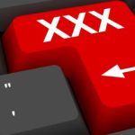 Allarme dalla Francia. Rapporto choc del Senato sulle violenze della pornografia online