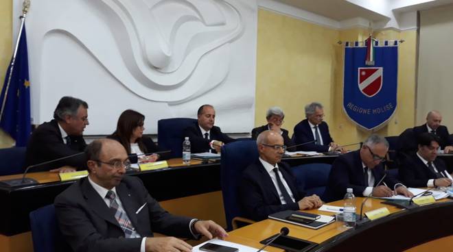 Consiglio Regionale Molise, sospendere valutazione Piano sanitario