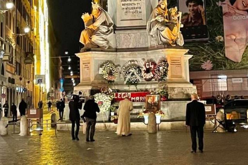 Il Papa stamattina alle 6,15 a Piazza di Spagna - Foto Vatican News