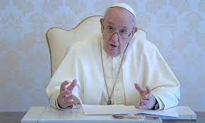 Il Papa: «Non stancatevi di fare del bene»