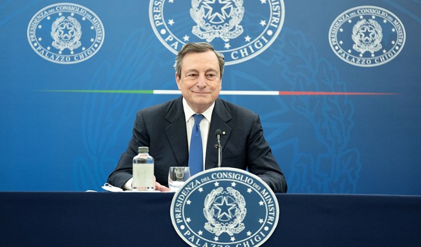 Decreto riaperture approvato: Coprifuoco alle 22. Via libera agli spostamenti tra regioni