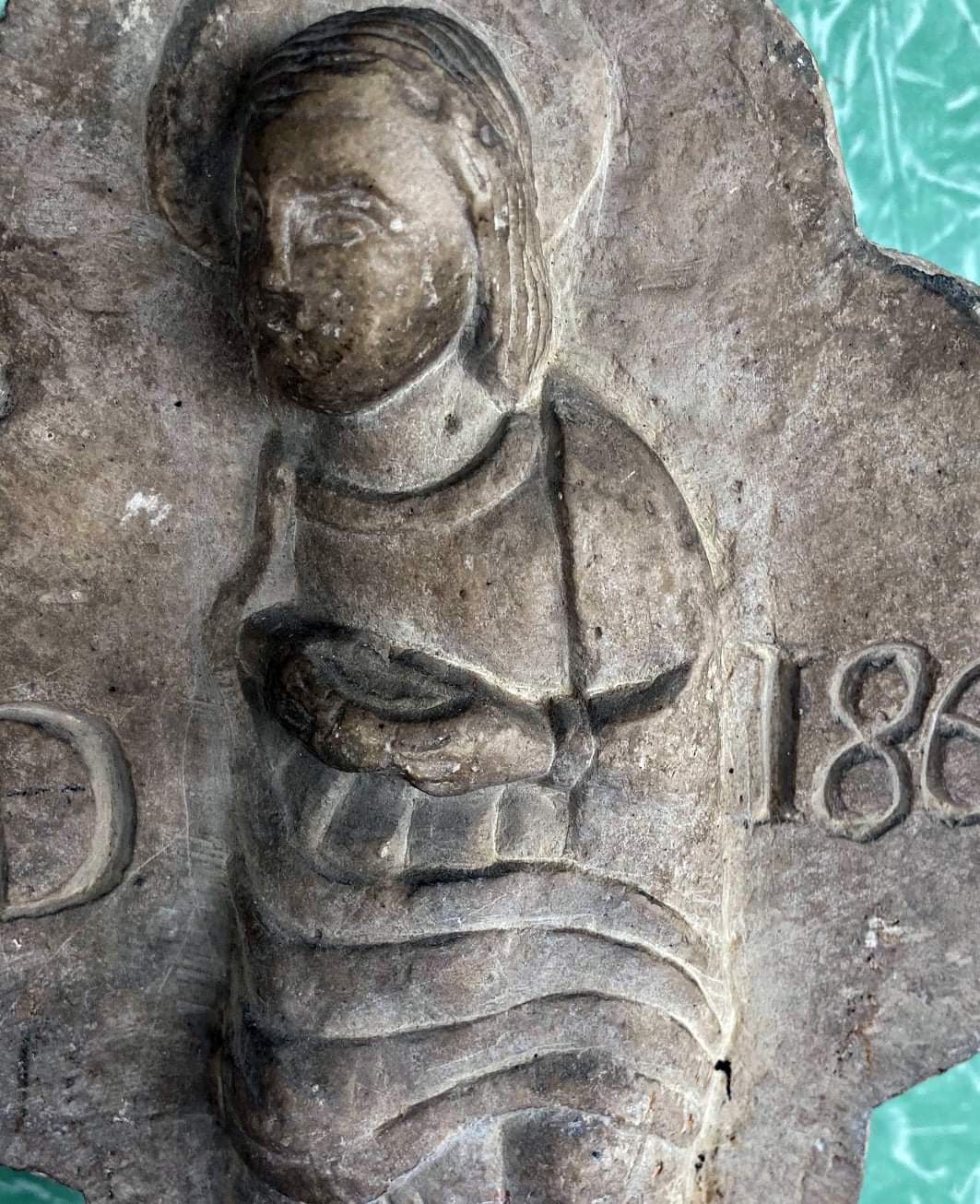 A Macchiagodena scoperto il braccio di una croce stazionaria