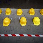 Sei morti sul lavoro in due giorni. «Condizioni folli nei cantieri»