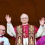 Il silenzio sul Papa e il rumore delle armi