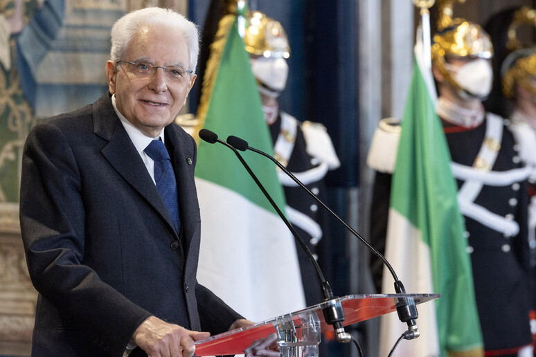 Mattarella, 2 giugno «europeo»: Italia per la pace, ma «senza baratti»