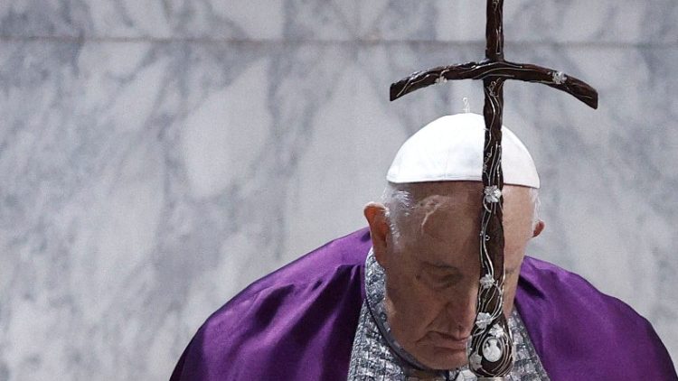 Bello il discorso del Papa che gira sui social. Ma è falso