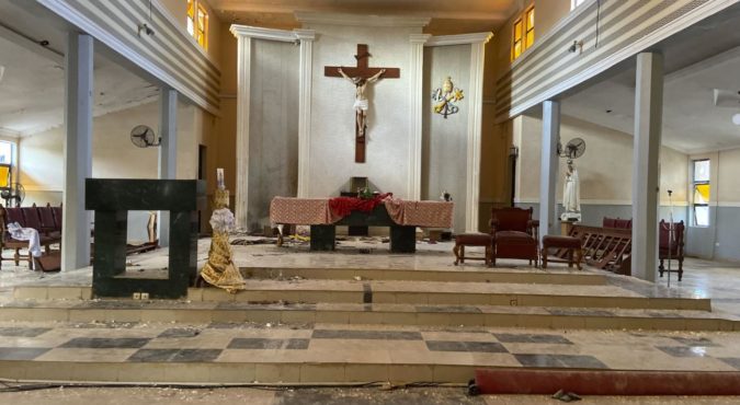 La strage in chiesa: Nigeria, il gigante di 250 etnie e la lotta per la terra