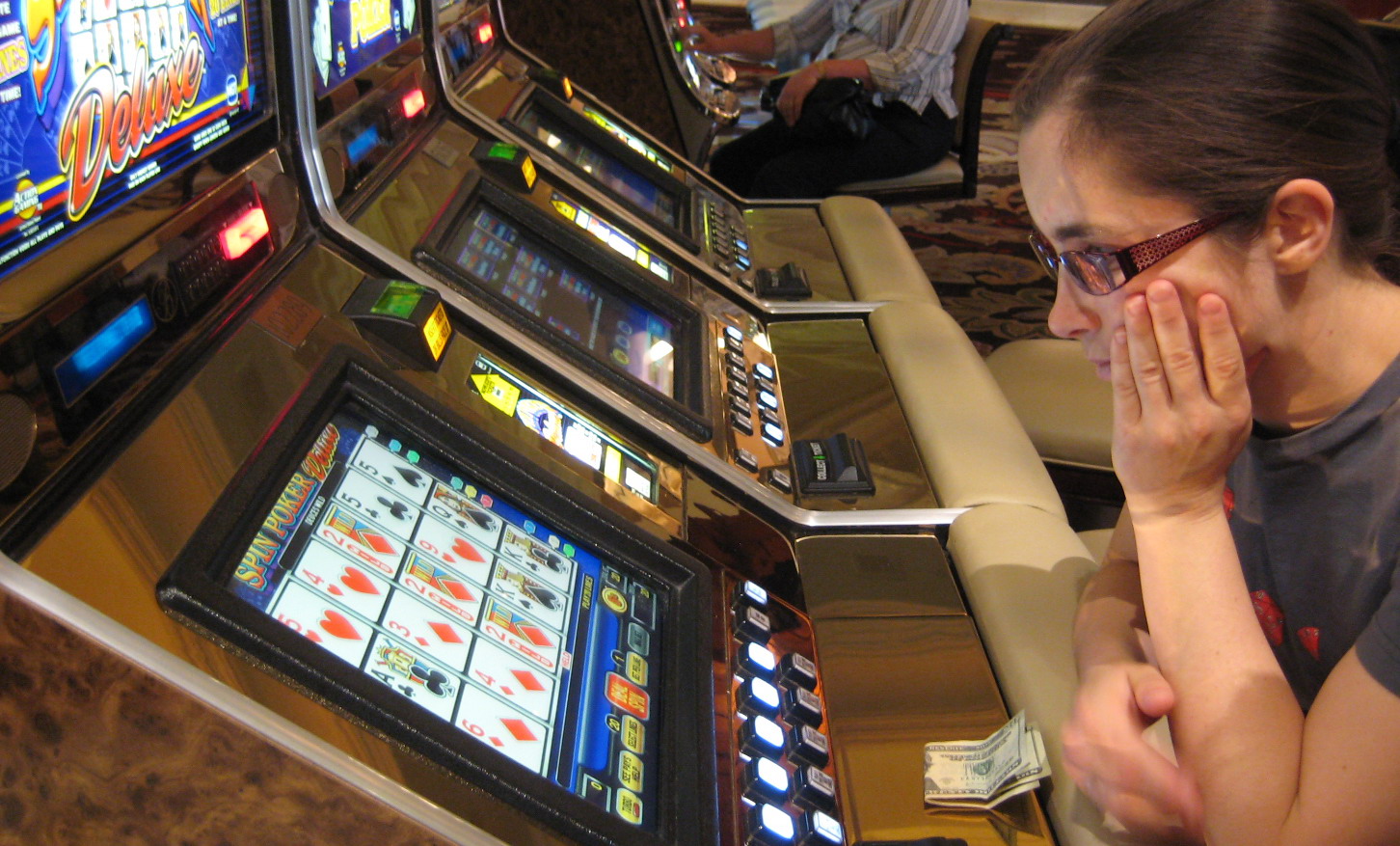 Troppe sale slot sono aperte ai minori «Così i divieti vengono aggirati»