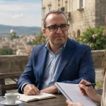 «Meno ideologia, più uomo: la sfida del Nuovo Umanesimo»