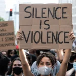 Né woke né anti-woke. Prima viene l’uomo